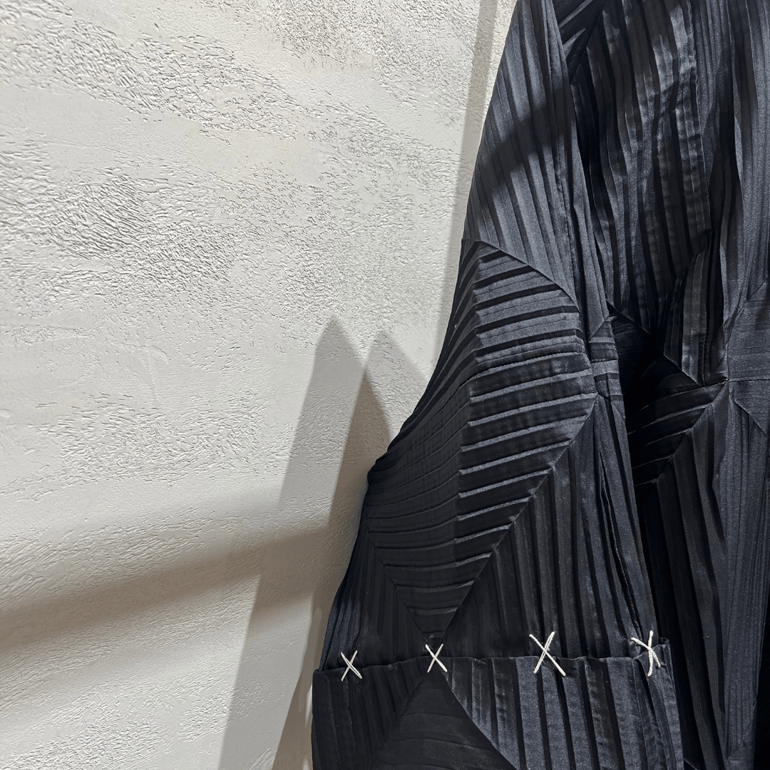 Squared Taffeta Abaya